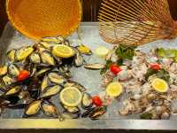 บุฟเฟต์มื้อเย็น ที่  S31 Sukhumvit Hotel