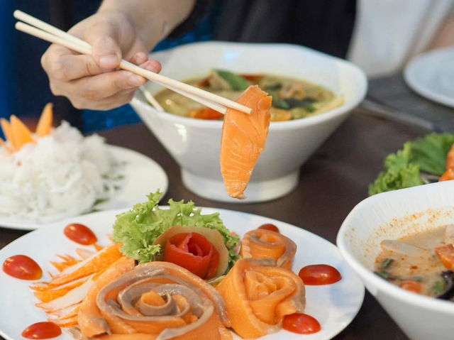 #บุฟเฟ่ต์ UNICORN CRUISE 🦐 🦪  ยามค่ำคืน