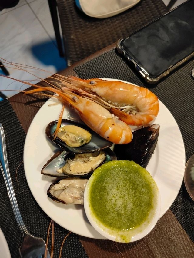 ปีใหม่นี้ไปล่องเรือดินเนอร์กัน
