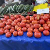 เล่นตลาดเช้าที่ kalambaka