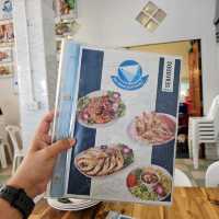 มาทะเลก็ต้องกินอาหารทะเลที่ร้านเจ๊เมี้ยน