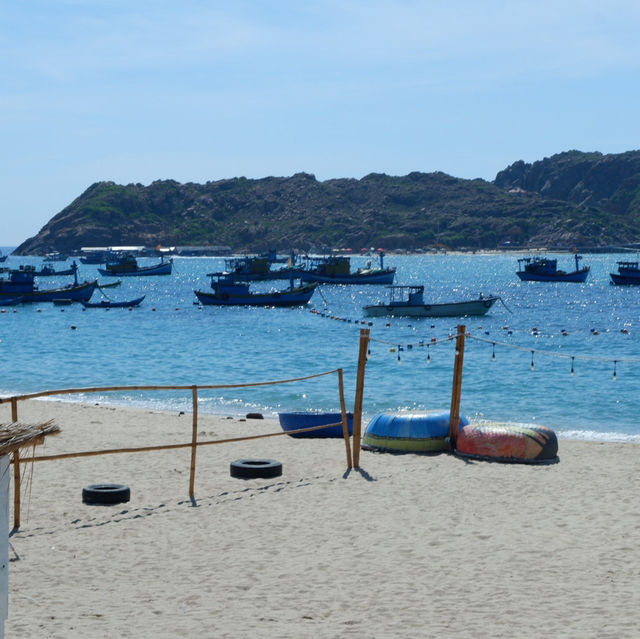 Biển xanh, nắng vàng, cát trắng 🏖️