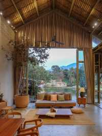 Serene House คาเฟ่บางแสนวิวทะเลสาบ