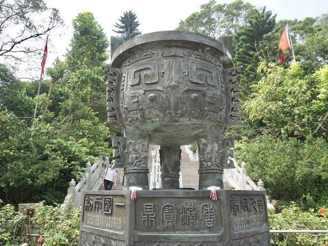 Hong Kong’s Sacred Icon: A Moment at the Big Buddha
