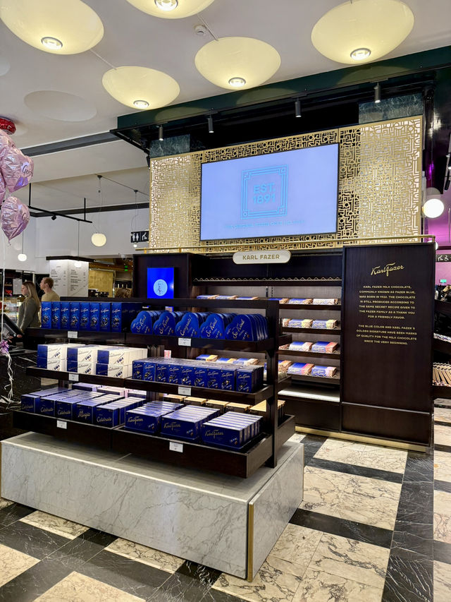 Valentine’s Chocolate Shopping at FAZER in Helsinki💝