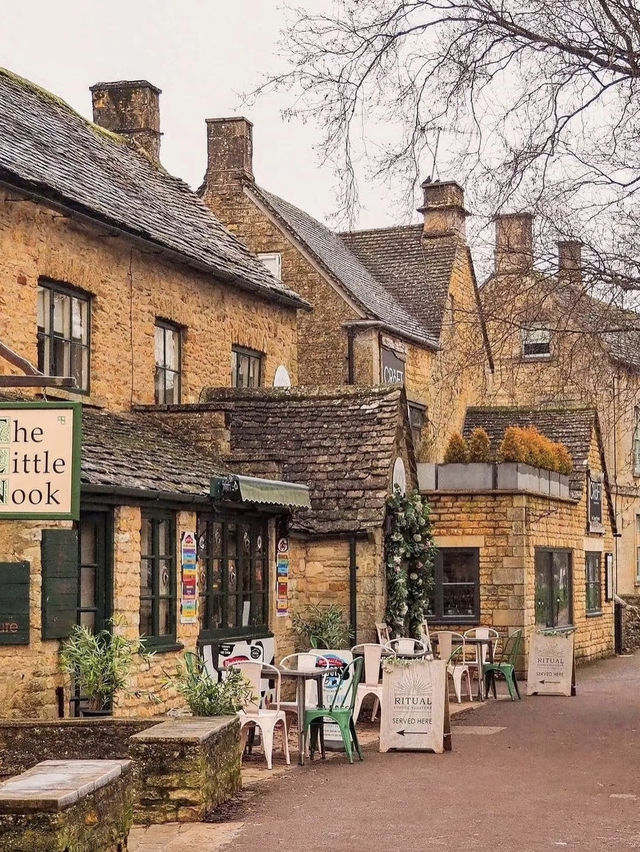 The Cotswolds: A Charming Escape into English Countryside