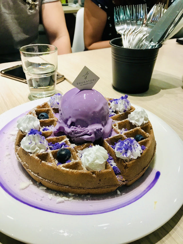 “Shugatori Dessert Café: A Sweet Paradise of Artisanal Treats”