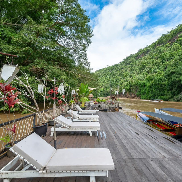 River Kwai Resotel ริเวอร์เเคว รีโซเทล กาญจนบุรี 