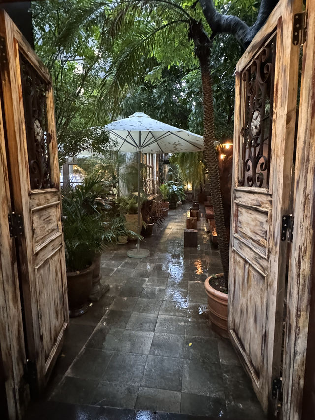 Tân Coffee 越南峴港充滿復古風情的咖啡館