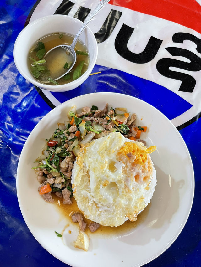 📍寮國。巴色美食市場 Bai Don Pakse Market