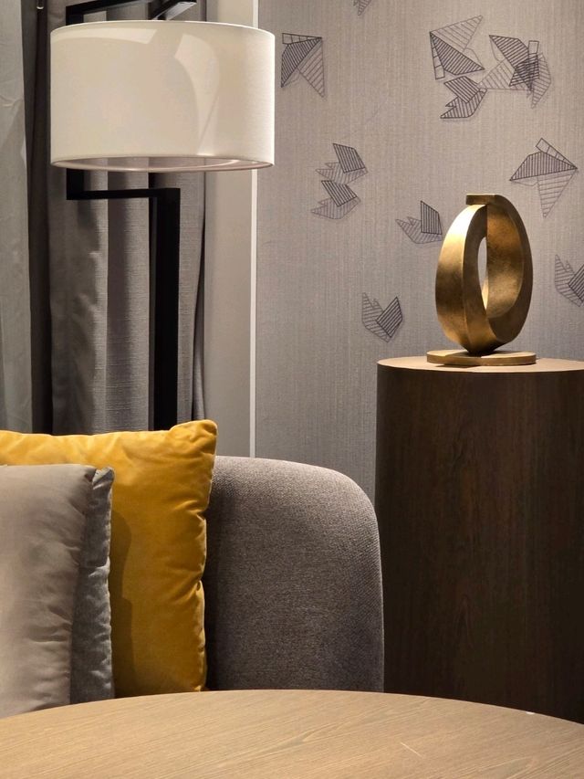 🏙️ Stay in Style at Crowne Plaza Kuala Lumpur City Centre 🏙️