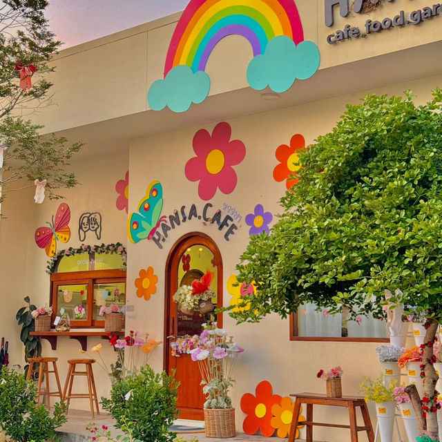 คาเฟ่สุดน่ารัก ฟีลเกาหลีเกาใจเวอร์ 🌸☁️🌈