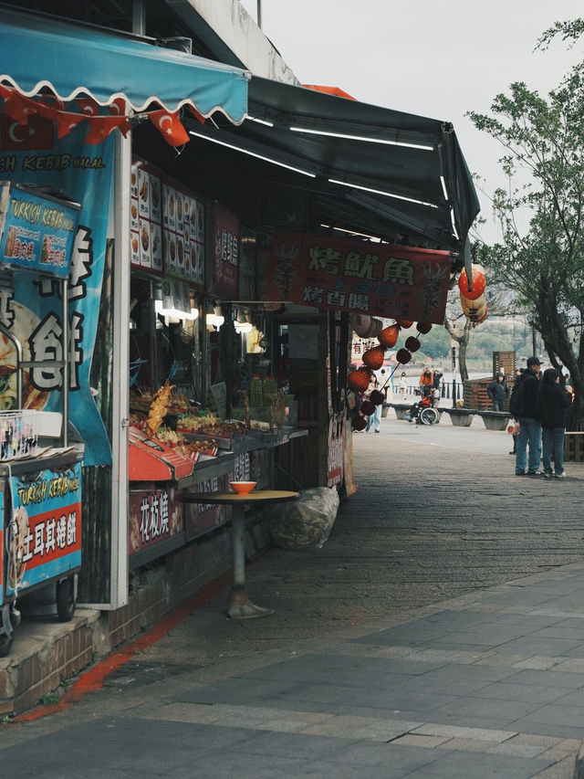 從老街到碼頭，淡水的每一步都好有味道