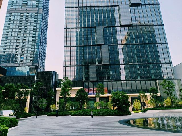 泰國曼谷素坤逸路新地標曼谷一號一日遊行程，空中噴水池花園，適合休閒逛街拍照📸打卡