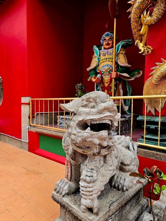 Temple and Kwong Siew Association China town