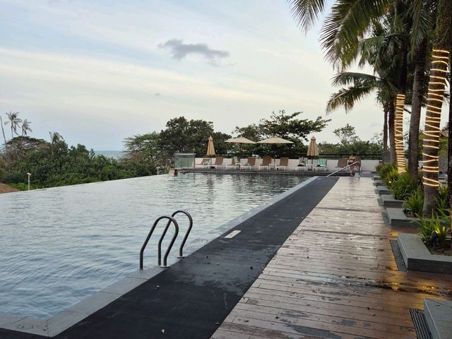 Westin Hotel Pool 