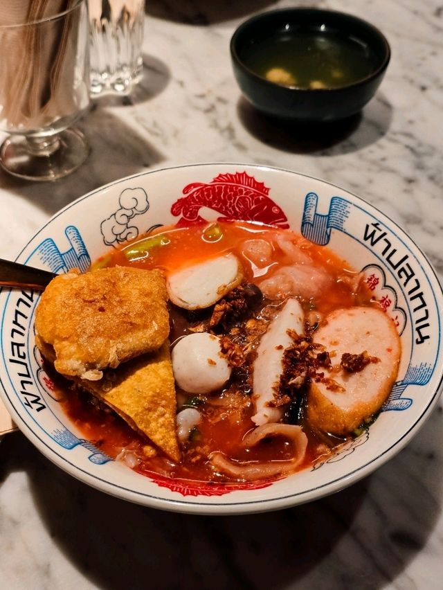 Fá Plā Tahń สาขา  Marché Thonglor