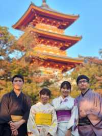 Dressed in Tradition: Exploring Kyoto's Timeless Charm✨