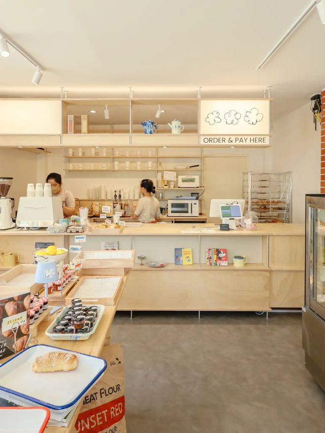 คาเฟ่ขนมปังเกลือ ร้านฮอตเชียงใหม่  ✨🥐