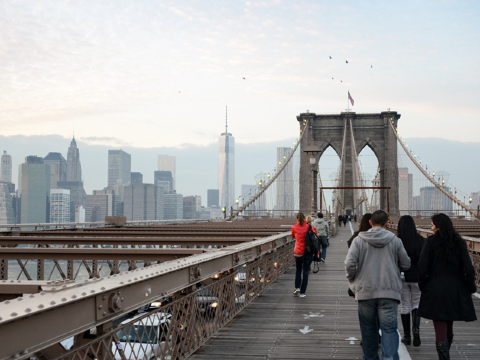 ブルックリン・ブリッジからの夜景🌉✨ | Trip.com ニューヨーク
