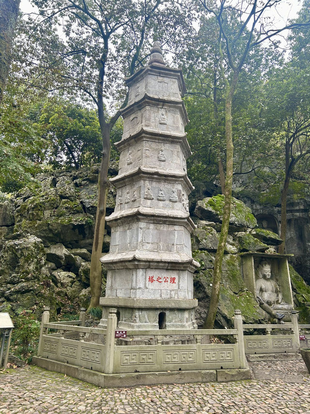Lingyin Temple: Where Buddhas Dance in Forest Shadows 🌄🙏