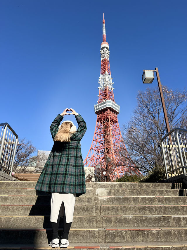 Tokyo Tower (โตเกียวทาวเวอร์)