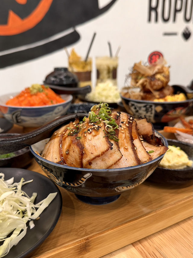 Ropudon JB: Mega-Sized Donburi Bowls and Refreshing Kakigori for Every Craving