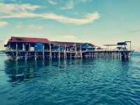 Johor Kelong: Sleep Over the Sea & Feast Like a Pirate King 🏝️🦀