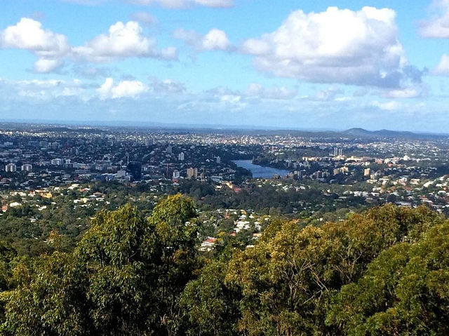 🌿🌸 Brisbane Spring Weekend: River Walks, Blooms & Rooftop Views