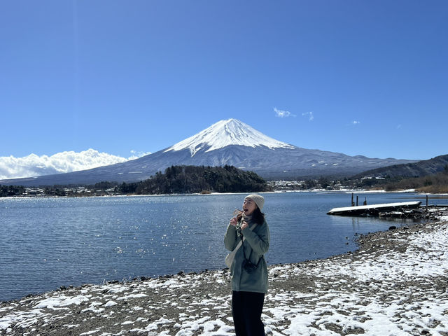 日本｜河口湖｜冬季富士山｜雪白世界中的寧靜瞬間