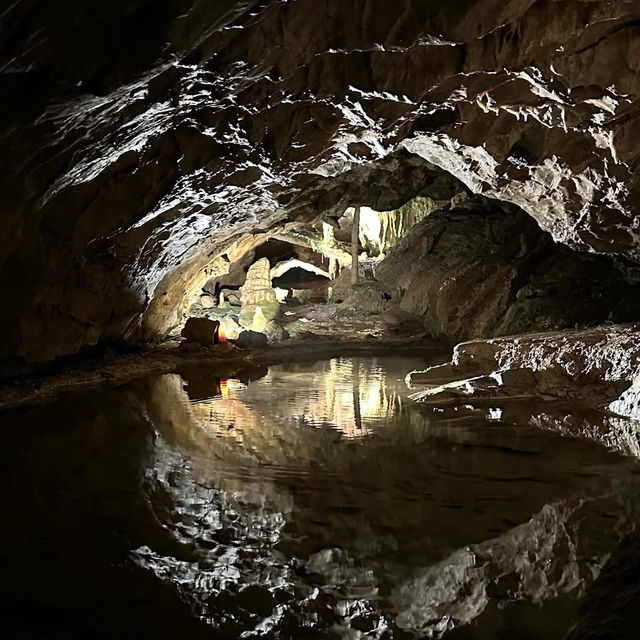 Dragon’s Lair Weekend: St. Beatus Caves & Lake Thun Adventures