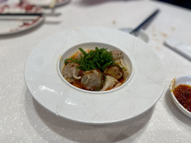 銅鑼灣時代廣場飲茶食乳鴿🕊️好地方✨🫖  鐘廚🥢