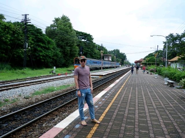 สถานีรถไฟหัวหิน เป็นหนึ่งในสถานีรถไฟที่สวยที่สุดใน