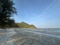 หาดสามพระยา อุทยานเขาสามร้อยยอด จ.ประจวบคีรีขันธ์