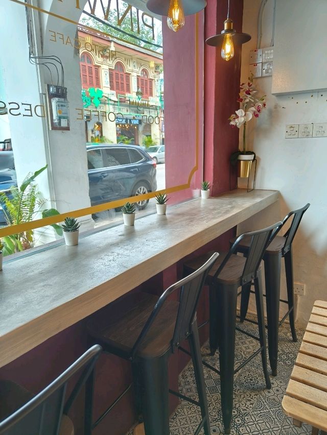Pretty Café, Delicious Meal!