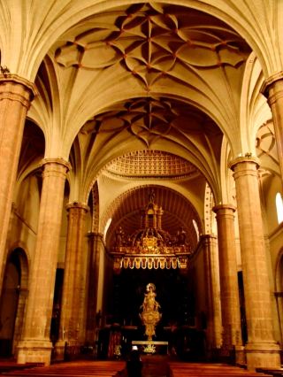 มหาวิหารแห่งนี้เป็นหนึ่งในอาคาร Mudéjar ที่เก่าแก่ที่สุดในสเปน และเป็นตัวอย่างที่ยอดเยี่ยมของการผสมผสานรูปแบบสถาปัตยกรรมที่แตกต่างกัน