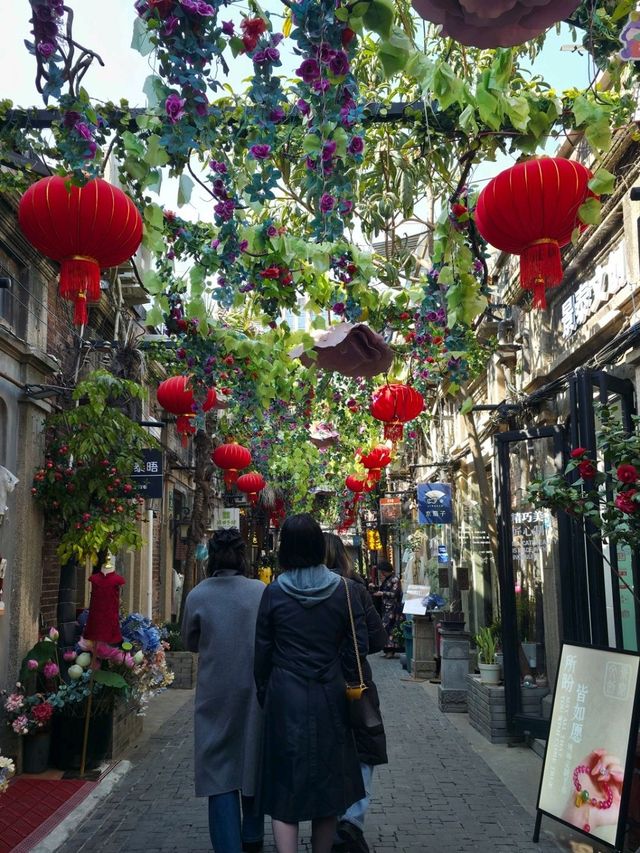 Exploring Tianzifang Shanghai