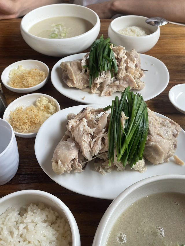 한국인이라면 꼭 가야할 이북식 삼계탕 맛집, 무구옥