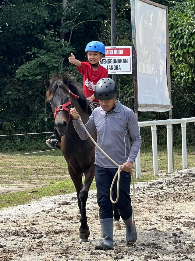 A Fun Day at ARBA Equine Archery Park – Horses, Archery & Petting Zoo!