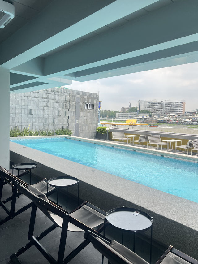 Mowa Hotel & Kraft Cafe 〰️ คาเฟ่ริมน้ำเจ้าพระยา