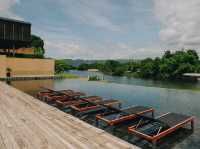 ฤดูกาลสีเขียวกำลังมาเยือนไปคาเฟ่ริมแม่น้ำแควกันไหม
