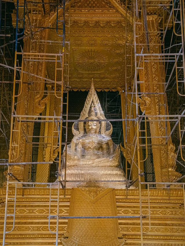 เที่ยวพิษณุโลกวิหารสีทองกลางเมือง วัดจันทร์ตะวันตก