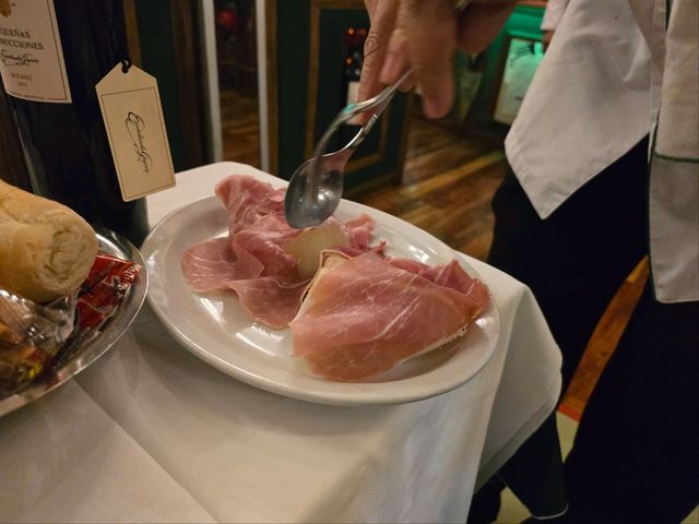 해외여행 부에노스아이레스의 메시 단골 스테이크 맛집 Parrilla La Brigada