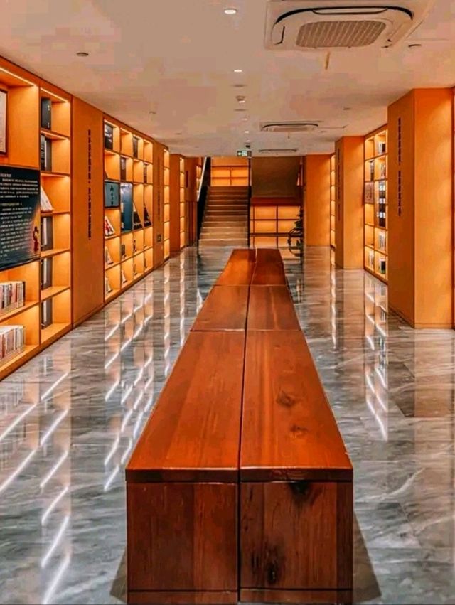 Zi-ka-wei Library & Xujiahui Cathedral – The Jesuit Legacy in the Heart of Shanghai