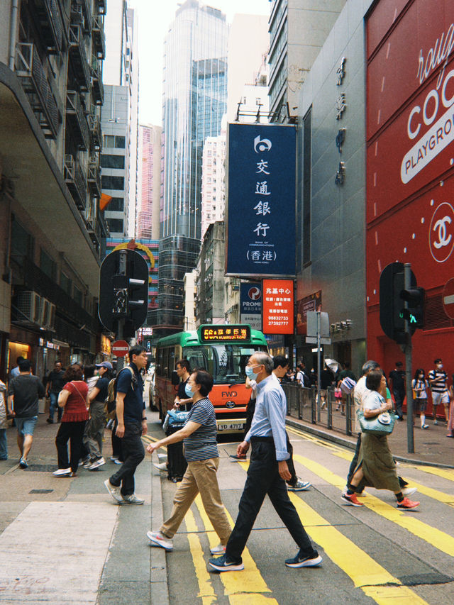 📸|香港の街並みをレトロに楽しむ！