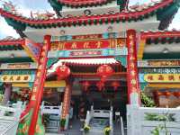 Wan Loong Chinese Temple (Yun Loon Temple)