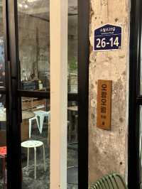 韓国/ソウル【解放村】レトロなおしゃれカフェ