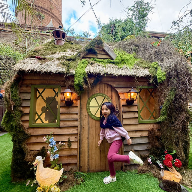 Snow White Magic: A Sydney Icon