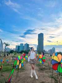 Check in ngọn đồi chong chóng siu xinh mới toanh vừa xuất hiện tại Sài Gòn 📸