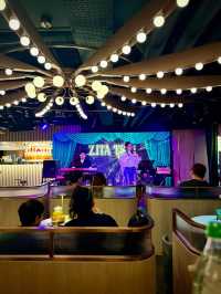 銅鑼灣Live Brand 餐廳🍽 💫 好聽好玩好食～又可以上台獻唱😳🎤